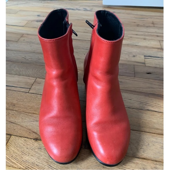 Hoop boots - Picture 2 of 5